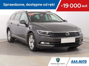 Volkswagen Passat B8 Variant 2.0 TDI BlueMotion SCR 150KM 2017 VW Passat 2.0 TDI, Salon Polska, Automat, VAT 23%