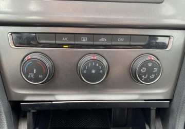 Volkswagen Golf VII Hatchback 3d 1.2 TSI 85KM 2013 Volkswagen Golf VII 1.2 TSI BMT Trendline Toyota Mikolajczak Leszno 1.2, zdjęcie 20