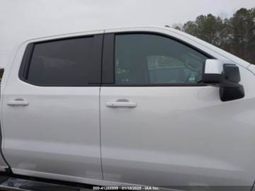 Chevrolet Silverado II 2024 Chevrolet Silverado 2024r., 1500 LT, od ubezpieczalni 5.3 Benzyna 355KM, zdjęcie 6