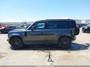 Land Rover Defender IV (L663) 2022 Land Rover Defender 110se, 2022r., 4x4, 3.0L 3.0 Benzyna 395KM, zdjęcie 5