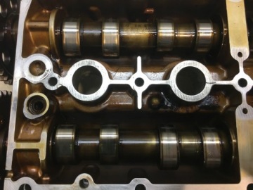 ВАЛ ГОЛОВКИ ЦИЛИНДРОВ GOLF V 1.6 FSI 03C103358F