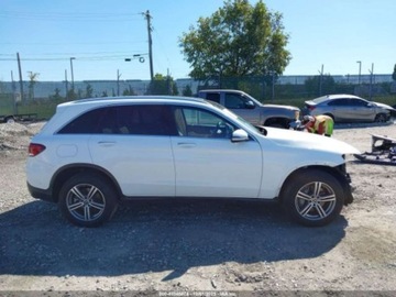 Mercedes GLC C254/X254 2022 Mercedes-Benz GLC 300 4Matic 2022 2.0l 2.0 Benzyna 255KM, zdjęcie 6