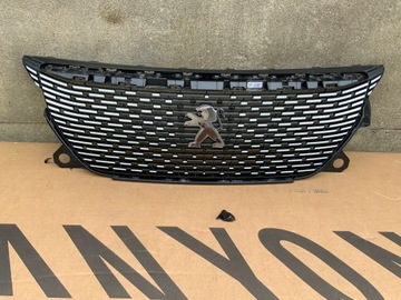 MASKA MŘÍŽKA CHRÓM PEUGEOT 2008 II 2 19-23ROK 9826326680 ORIGINÁLNÍ