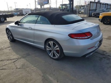 Mercedes Klasa C W205 2017 Mercedes-Benz Klasa C 300 2017 2.0 Benzyna 241KM, zdjęcie 1