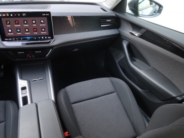 Volkswagen Passat B8 Variant Facelifting 1.5 TSI EVO 150KM 2025 VW Passat 1.5 eTSI ACT, Salon Polska, zdjęcie 7