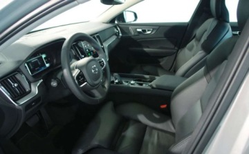 Volvo S60 III 2023 Volvo S60 Volvo S60 B5 B AWD Ultimate Dark 2.0 Hybryda 250KM, zdjęcie 8