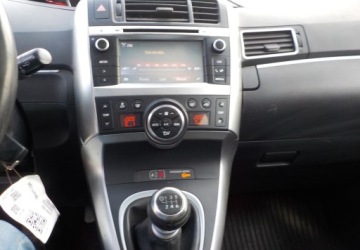 Toyota Verso Minivan Facelifting 1.6 D-4D 112KM 2015 Toyota Verso Doiesel Okazja 1.6 Diesel 112KM, zdjęcie 32