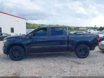 Chevrolet Silverado II 2023 Chevrolet Silverado 1500 Short Bed Rst 2023 5.3l 5.3 Benzyna 355KM, zdjęcie 2