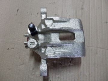 ZACISK HAMULCA TYŁ PRAWY HYUNDAI i30 582301H300