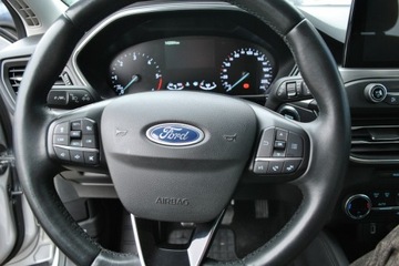 Ford Focus IV Kombi 1.5 EcoBlue 120KM 2020 Ford Focus Kombi Titanium 1,5 EcoBlue 120KM ASO, zdjęcie 16