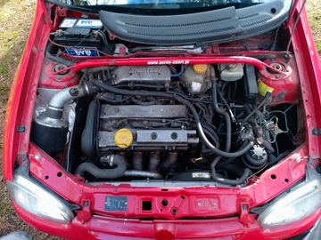 Opel Corsa B Hatchback 1.6 i 16V GSi 109KM 1994 OPEL CORSA B (S93) 1.6 GSI 16V (F08, F68, M68) 109 KM KJS, zdjęcie 4