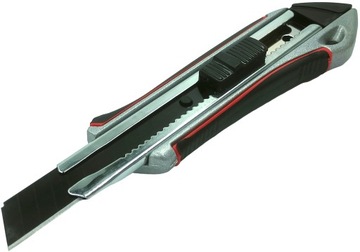 НОЖ ОБОЕВОЙ НОЖ МЕТАЛЛИЧЕСКИЙ КОРПУС со сменными сломанными лезвиями 18мм SHARP SK5