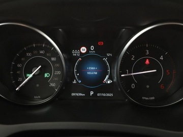 Jaguar E-Pace SUV 2.0 i4D 150KM 2020 Jaguar E-Pace 2.0d Automat AWD Nawigacja Tempomat, zdjęcie 21