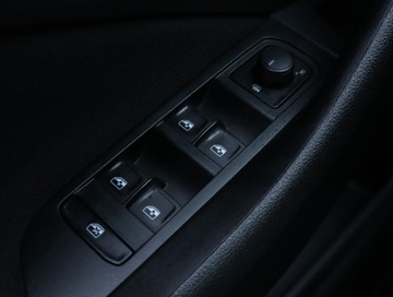 Skoda Kamiq Crossover 1.5 TSI 150KM 2020 Skoda Kamiq 1.5 TSI, Salon Polska, Serwis ASO, zdjęcie 15