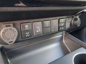 Toyota Hilux VIII Podwójna kabina Facelifting 2.8 D-4D 204KM 2023 Toyota Hilux Hilux Invincible 2.8 D-4D 204KM, automat - cesja leasingu 2.8, zdjęcie 20