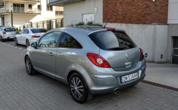 Opel Corsa D Hatchback 1.4 Twinport ECOTEC 100KM 2011 Opel Corsa 1,4 LPG Lift 2011 r. 1.4 BenzynaLPG 100KM, zdjęcie 2