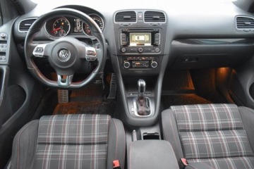 Volkswagen Golf VI Hatchback 5d 2.0 GTi 210KM 2011 Volkswagen Golf VW GOLF GTI 2.0TSI 210KM DSG 5-DRZWI BBS-18 LED Navi Gwara, zdjęcie 16