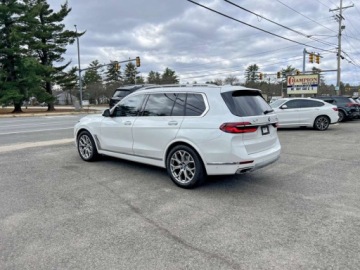 BMW X7 2023 BMW X7 2023 BMW X7 XDRIVE40I 3.0 Benzyna 375KM, zdjęcie 2
