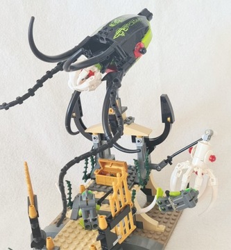 -- LEGO Atlantis 8061: Врата Кальмара 100% +ins