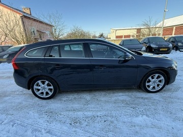 Volvo V60 I Kombi Facelifting 2.0 D4 DRIVE-E 181KM 2014 Volvo V60 2.0D4 Lift 2014r Xenon Led Nawigacja Alu, zdjęcie 11