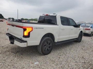 Ford 2022 Ford F150 2022, 4x4, LIGHTNING PRO, po gradobiciu Elektryczny 563KM, zdjęcie 3