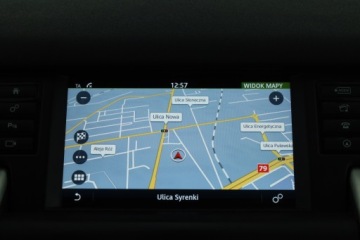 Land Rover Discovery Sport SUV 2.0 TD4 180KM 2017 Land Rover Discovery Sport TD4, Salon Polska, zdjęcie 13