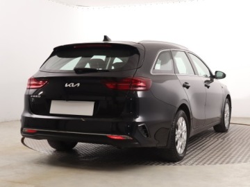 Kia Ceed III Kombi Facelifting 1.5 T-GDI 160KM 2022 Kia Ceed 1.5 T-GDI, Salon Polska, 1. Właściciel, zdjęcie 4