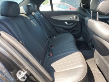 Mercedes Klasa E W213 2021 Mercedes-Benz Klasa E 350, 2021r., 4x4, 2.0L 2.0 Benzyna 255KM, zdjęcie 8