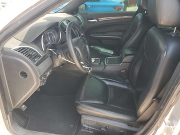 Chrysler 300C II 2021 Chrysler 300 Touring 2021 3.6l 3.6 Benzyna 292KM, zdjęcie 7