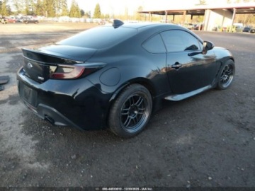 Subaru BRZ II 2.4 D-4S 228KM 2023 Subaru BRZ Limited 2023 2.4 Benzyna 228KM, zdjęcie 5