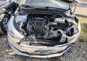 Hyundai i20 II 2015 Hyundai i20 2015r, 1.2 Benzyna. Uszkodzony przod. 1.2 Benzyna 80KM, zdjęcie 5