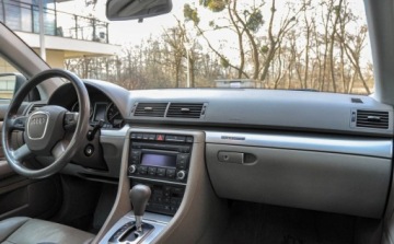 Audi A4 B8 2007 Audi A4 Limousine 2,0T (220KM) Quattro Automat Skory 2.0 Benzyna 220KM, zdjęcie 9