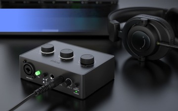 АУДИО ИНТЕРФЕЙС USB-C XLR ИНСТРУМЕНТАЛЬНЫЙ ВХОД ФАНТОМНЫЙ ЗВУК +48 В СВЕТОДИОД