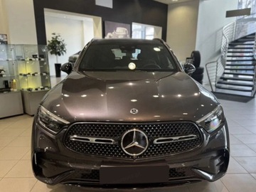 Mercedes GLC C254/X254 Coupe 2.0 220d 197KM 2025 MERCEDES-BENZ GLC 220 d 4-Matic AMG Line 2.0 (197KM) 2025, zdjęcie 1