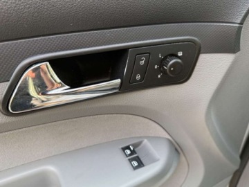 Volkswagen Caddy III Furgon 1.4 80KM 2009 Volkswagen Caddy 7 osob Caddy LIFE 1,4 Benz.80KM Klimatron Parktroniki Ele, zdjęcie 25