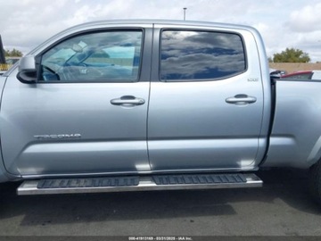 Toyota Tacoma II 2023 Toyota Tacoma SR5 V6 2023 3.5l 3.5 Benzyna 278KM, zdjęcie 2