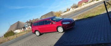 Ford Focus III Kombi 1.6 Duratorq TDCi DPF 115KM 2013 Ford Focus 1.6 diesel ,bezwypadek ,jeden wlasc ,niski pot przebieg ,nowy r, zdjęcie 2