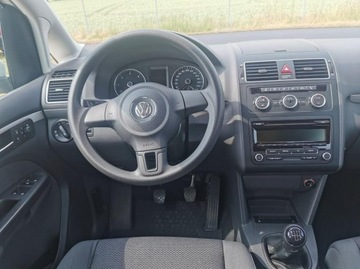 Volkswagen Touran II 1.6 TDI 105KM 2014 Volkswagen Touran 1.6 105 Km Klimatronik, zdjęcie 6