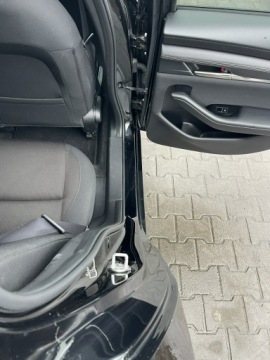 Mazda 3 IV Sedan 2.0 Skyactiv-G 122KM 2019 Mazda 3 mHEV Podgrzewanie Kamera Klimatronik BOSE, zdjęcie 6