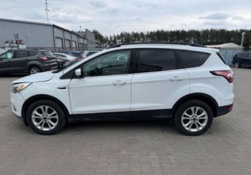 Ford Escape III 2018 Ford Escape 2018 Ford Kuga - w Polsce po oplatach i akcyzie 1.5 Benzyna, zdjęcie 2
