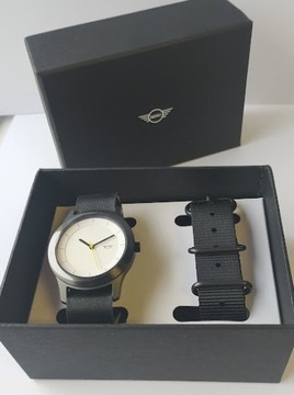 Zegarek BMW MINI LIFESTYLE WATCH BLACK DIAL PREZENT
