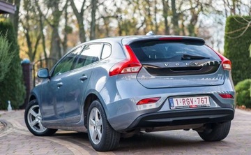 Volvo V40 II Hatchback 2.0 T2 DRIVE-E 122KM 2016 Volvo V40 Volvo V40 T2 Drive-E Kinetic 2.0 Benzyna 122KM, zdjęcie 4
