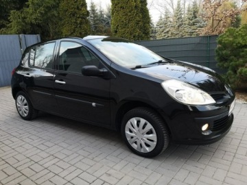 Renault Clio III Hatchback 5d 1.2 i 16V 75KM 2008 Renault Clio 1.2 Benzyna 75KM Klimatyzacja, zdjęcie 3