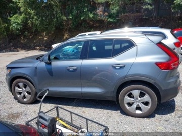 Volvo XC40 Crossover 2.0 T5 247KM 2019 Volvo XC 40 2019 Volvo XC40 T5 AWD Momentum 2.0 Benzyna 248KM, zdjęcie 13