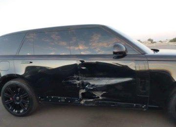 Land Rover 2025 Land Rover Range Rover 2025, P530 SE 7 Seat, 4.4L, od ubezpieczalni 4.4, zdjęcie 4