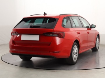 Skoda Octavia IV Scout 1.5 TSI ACT 150KM 2021 Skoda Octavia 1.5 TSI, Salon Polska, zdjęcie 4