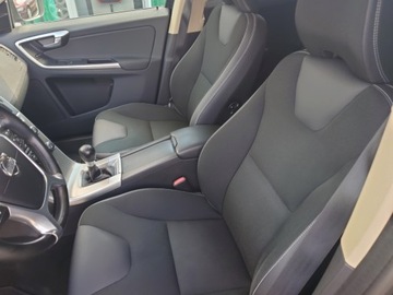 Volvo XC60 I 2011 Volvo XC 60 Volvo XC 60 D3 Momentum 2.0 Diesel 163KM, zdjęcie 9