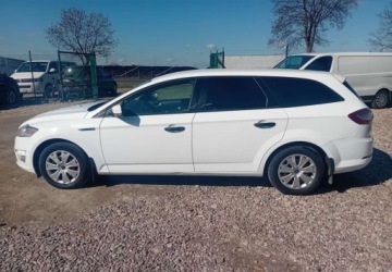Ford Mondeo IV Kombi 2.0 Duratorq TDCi DPF 140KM 2014 Ford Mondeo SW Ford Mondeo SW 2.0 Diesel 140KM, zdjęcie 7