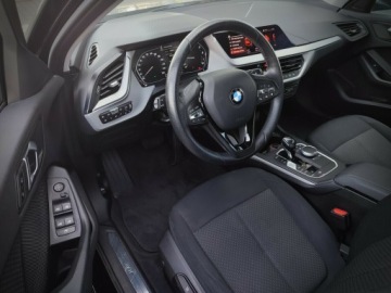 BMW Seria 1 F40 2023 BMW 118 BMW 118 Bezwypadkowe, salon PL, FV 23%,LED, zdjęcie 17