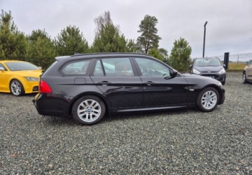 BMW Seria 3 E90-91-92-93 Touring E91 2.0 318d 143KM 2010 BMW Seria 3 2,0 143 KM M-Pakiet Nowy Rozrzad Kamera PDC Xenon Navi, zdjęcie 36